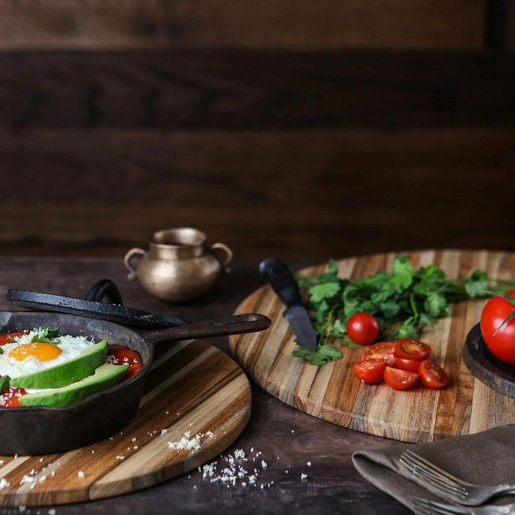 TeakHaus Edge Grain Cutting/Serving Board (Round) | 18" X 0.55" 4 TeakHaus Edge Grain Cutting/Serving Board (Round) | 18" X 0.55" - Image 2