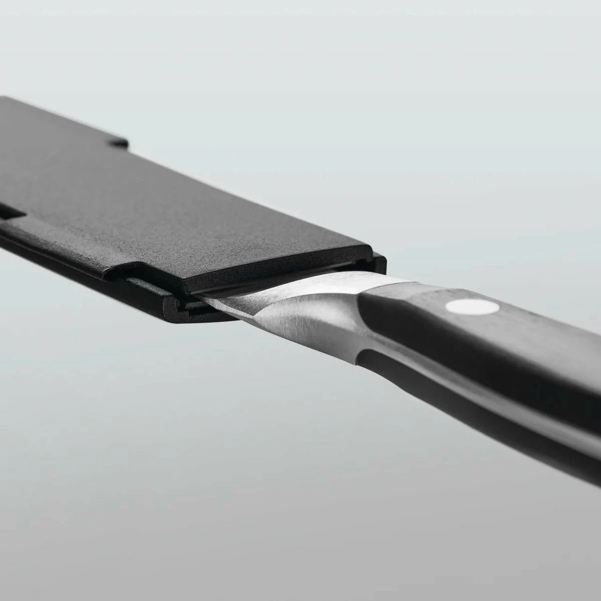 Wusthof Cutlery Wusthof 6" Narrow Magnetic Blade Guard 7 Wusthof Cutlery Wusthof 6" Narrow Magnetic Blade Guard - Image 5