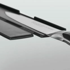 Wusthof Cutlery Wusthof 6" Narrow Magnetic Blade Guard 11 Wusthof Cutlery Wusthof 6" Narrow Magnetic Blade Guard -Outlet Knife Accessories Store 2069640101 detail 02