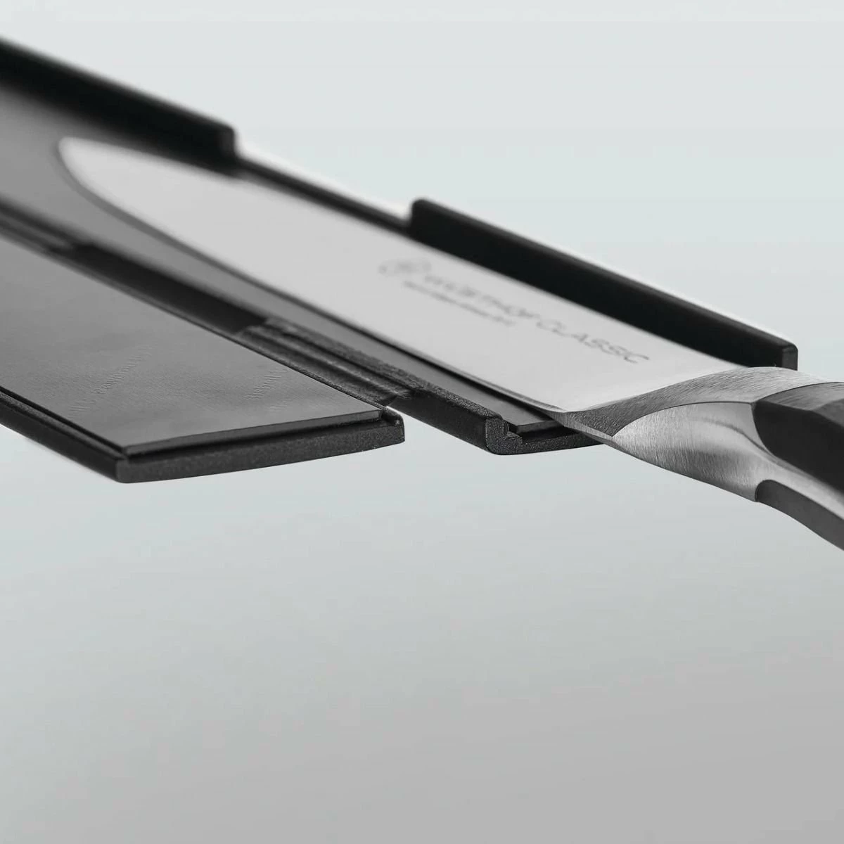 Wusthof Cutlery Wusthof 6" Narrow Magnetic Blade Guard 6 Wusthof Cutlery Wusthof 6" Narrow Magnetic Blade Guard - Image 4